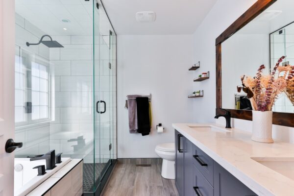 Homemade All-Purpose Cleaner: 5 Recipes That Work