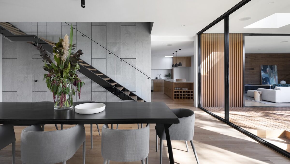 Natural Cleaning: How to Clean Your Entire Home With Just 5 Ingredients