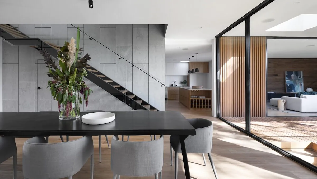 Natural Cleaning: How to Clean Your Entire Home With Just 5 Ingredients